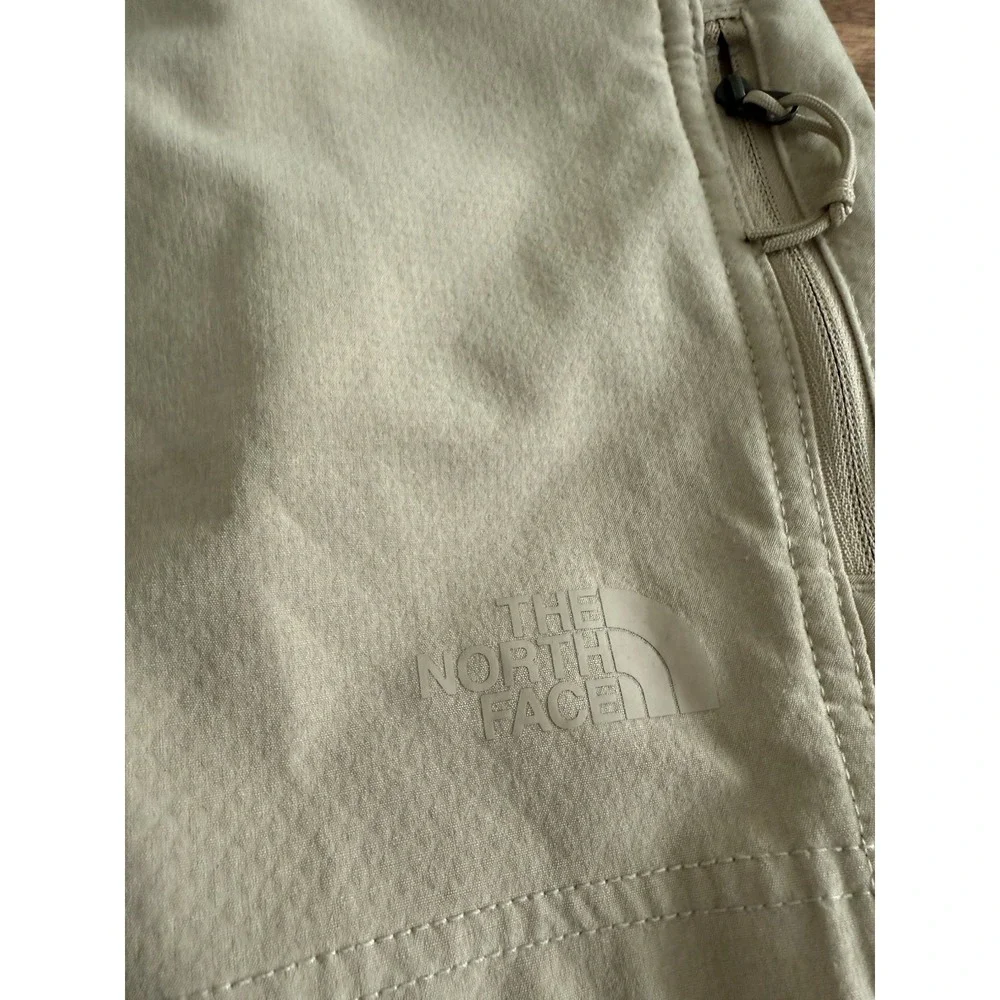 North Face Mens 32 Tan Hiking Shorts Stretch Performance Trail Outdoor Casual